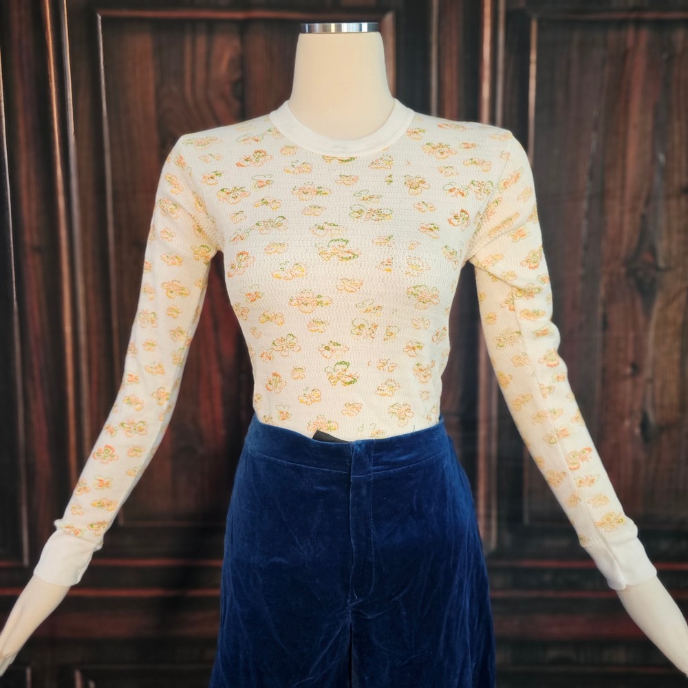 Vintage 1970s Butterfly Print Thermal Top Shirt Long Sleeve Cream Orange
